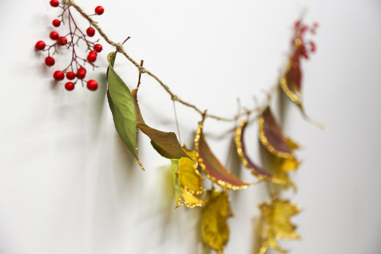 Unlock the Secrets to Crafting a Beautiful Autumn Leaf Garland for Any Occasion